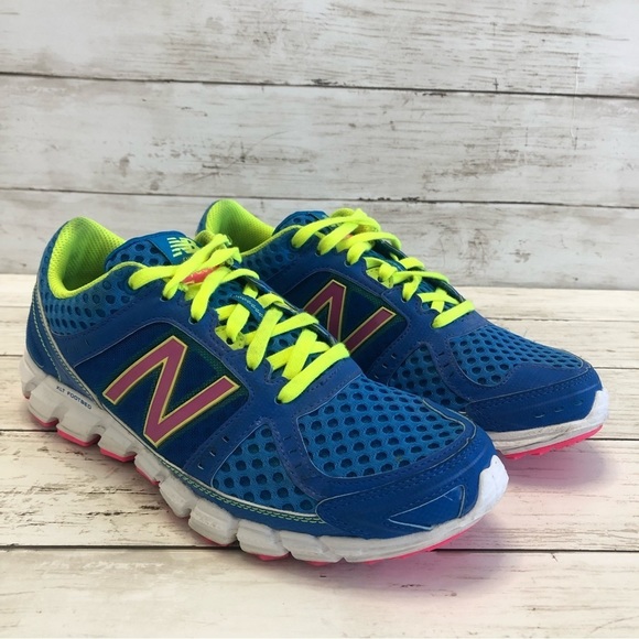 NEW BALANCE 750 V1 Women’s Running Sneakers Size 7 - Picture 2 of 13